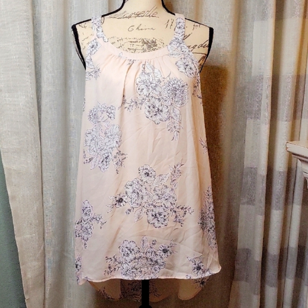 Torrid Floral Tank Top - Cream and Black. Pk Bx.
